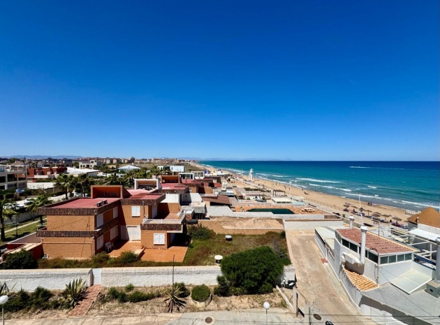 Resale - Apartment - Torrevieja - Torrevieja Centro