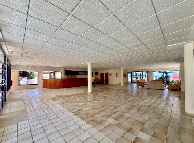 Resale - Apartment - Torrevieja - Torrevieja Centro
