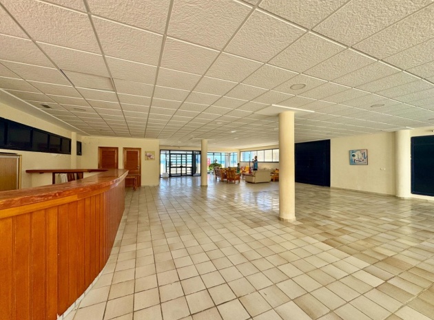 Resale - Apartment - Torrevieja - Torrevieja Centro