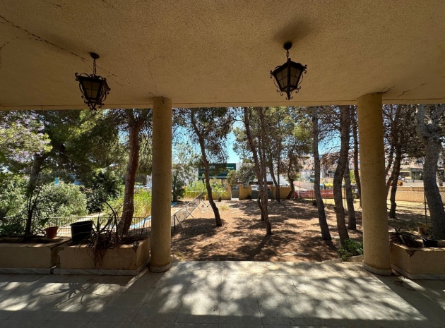 Wiederverkauf - Villa - Torrevieja - Torrevieja Centro