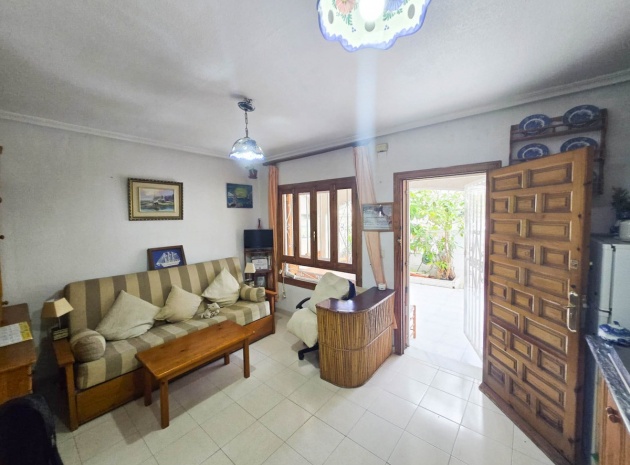 Resale - Villa - Torrevieja - Torrevieja Centro
