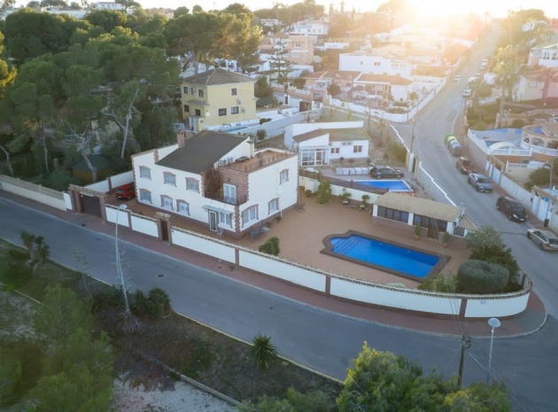 Wiederverkauf - Villa - Orihuela - Los Altos