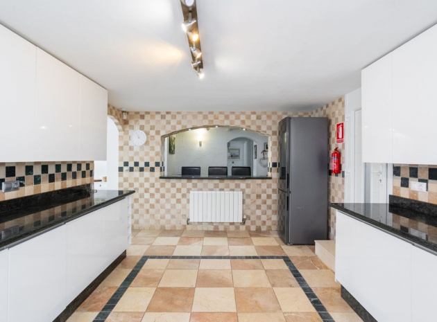 Återförsäljning - Villa - Orihuela - Campoamor