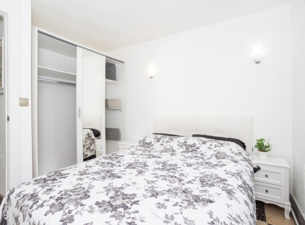 Återförsäljning - Villa - Orihuela - Campoamor