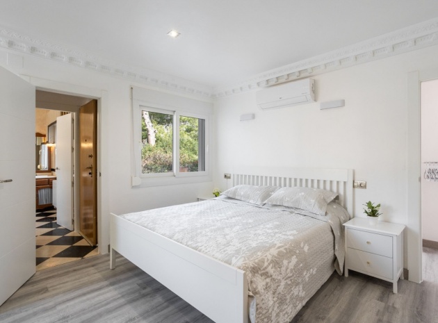 Återförsäljning - Villa - Orihuela - Campoamor