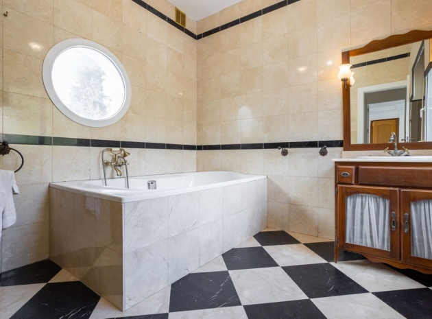 Återförsäljning - Villa - Orihuela - Campoamor