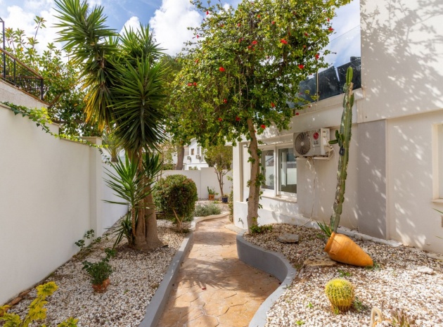 Återförsäljning - Villa - Orihuela - Campoamor