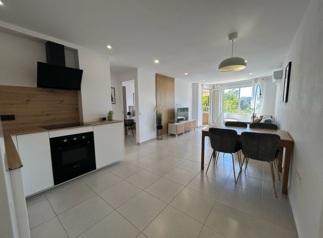 Resale - Apartment - Torrevieja - Torrevieja Centro