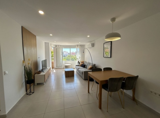 Resale - Apartment - Torrevieja - Torrevieja Centro