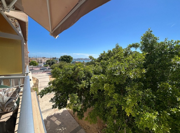 Resale - Apartment - Torrevieja - Torrevieja Centro
