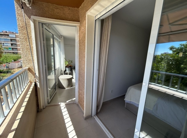 Resale - Apartment - Torrevieja - Torrevieja Centro