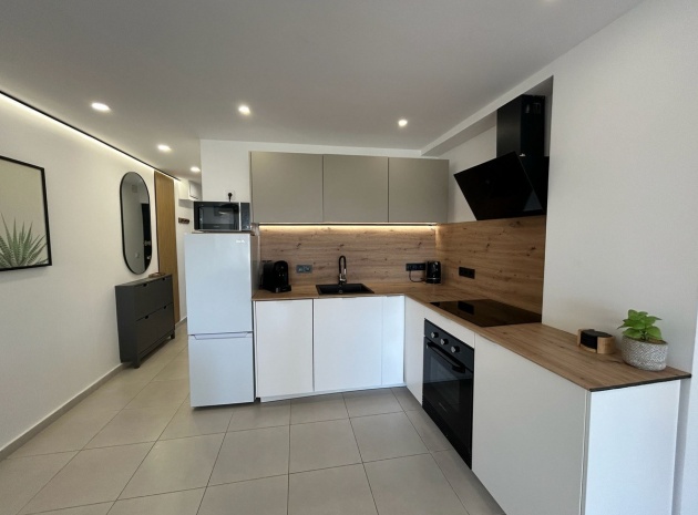 Resale - Apartment - Torrevieja - Torrevieja Centro