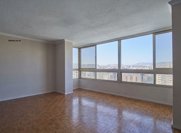 Resale - Apartment - Alicante - Alicante Centro