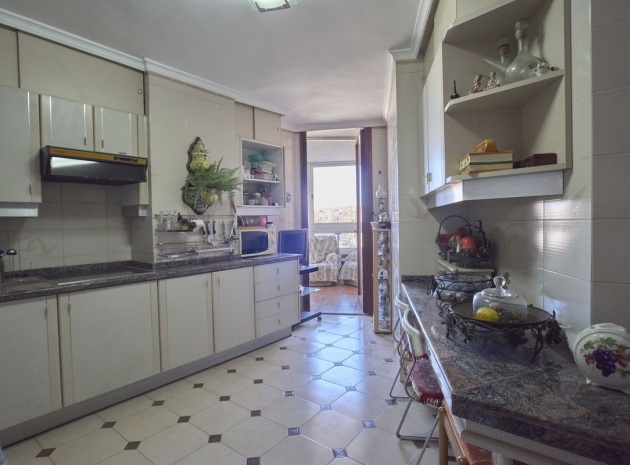 Resale - Apartment - Alicante - Alicante Centro