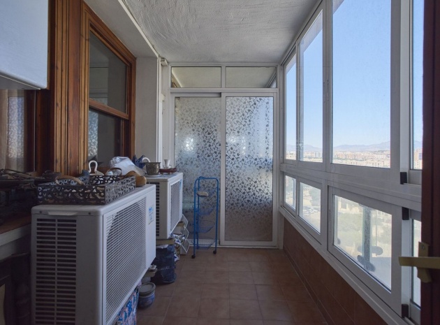Resale - Apartment - Alicante - Alicante Centro