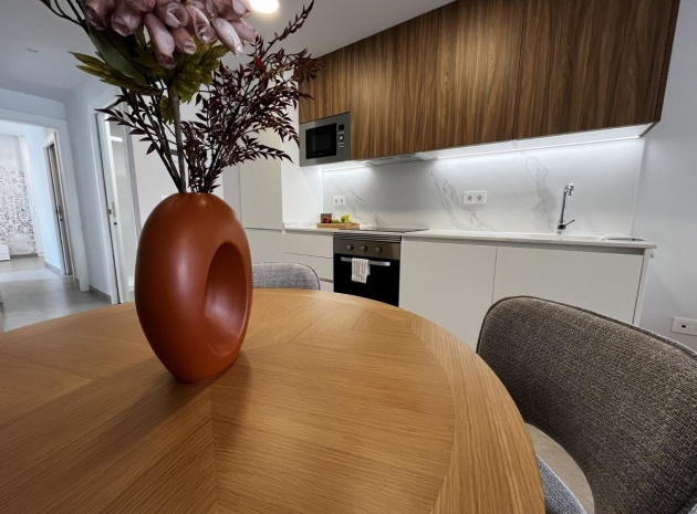Resale - Apartment - Torrevieja - Torrevieja Centro