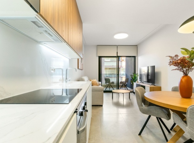 Resale - Apartment - Torrevieja - Torrevieja Centro