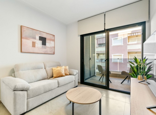 Resale - Apartment - Torrevieja - Torrevieja Centro