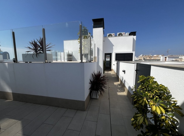 Resale - Apartment - Torrevieja - Torrevieja Centro