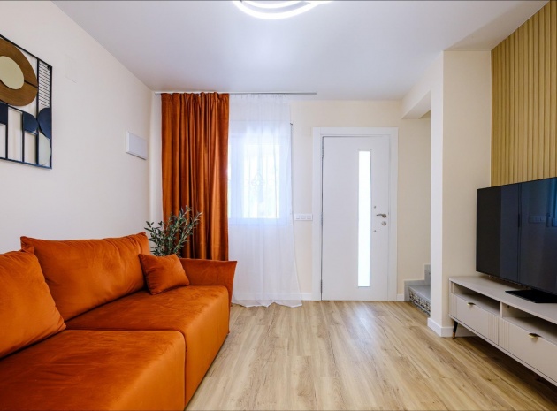 Återförsäljning - Radhus - Villamartin - bosque de las lomas