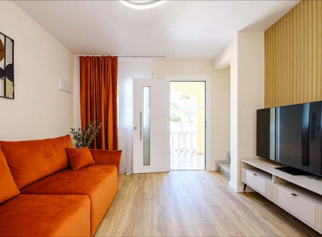 Återförsäljning - Radhus - Villamartin - bosque de las lomas