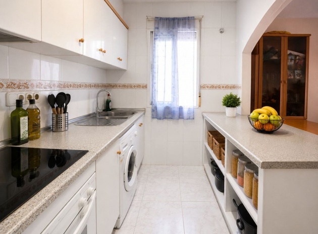 Återförsäljning - Lägenhet - Torrevieja - Torrevieja Centro