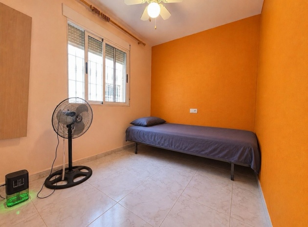 Återförsäljning - Lägenhet - Torrevieja - Torrevieja Centro