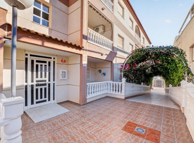 Wiederverkauf - Wohnung - Torrevieja - Playa De Los Locos
