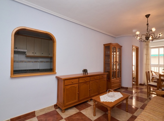Återförsäljning - Lägenhet - Torrevieja - Torrevieja Centro
