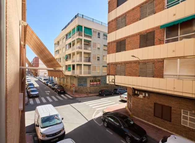 Återförsäljning - Lägenhet - Torrevieja - Torrevieja Centro