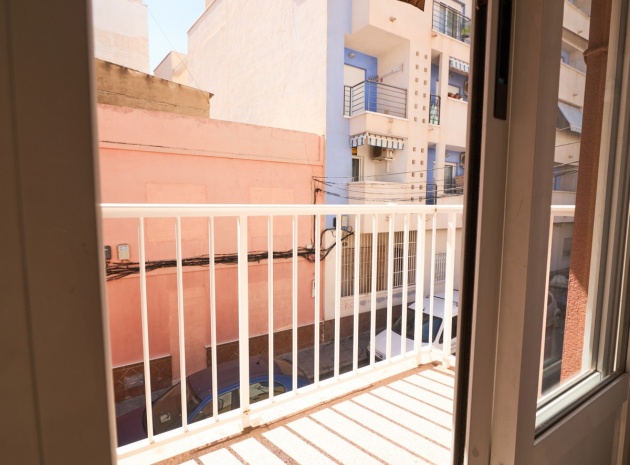 Wiederverkauf - Wohnung - Torrevieja - Torrevieja Centro