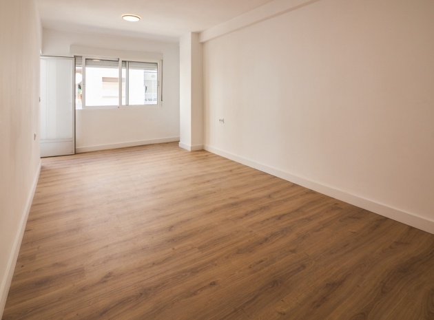 Wiederverkauf - Wohnung - Torrevieja - Torrevieja Centro