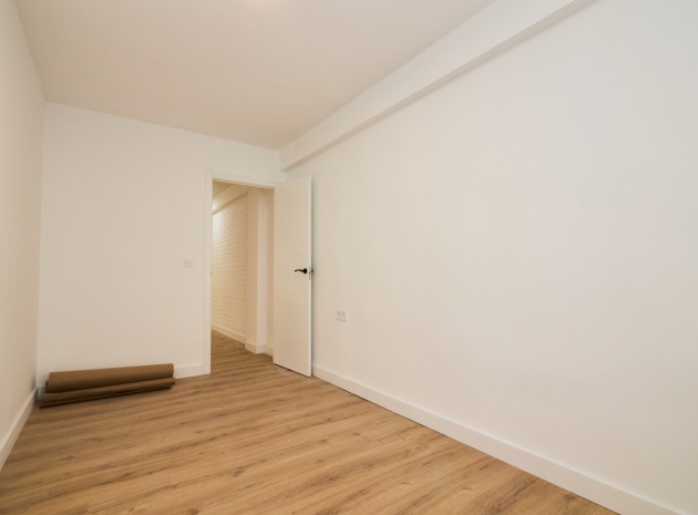Wiederverkauf - Wohnung - Torrevieja - Torrevieja Centro