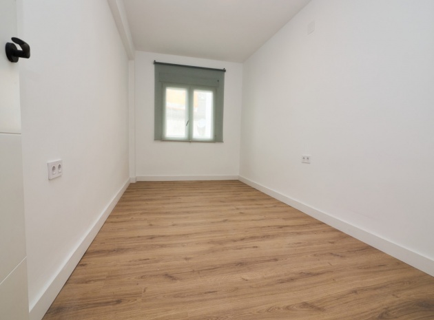 Wiederverkauf - Wohnung - Torrevieja - Torrevieja Centro
