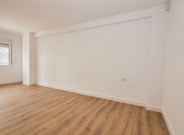 Wiederverkauf - Wohnung - Torrevieja - Torrevieja Centro