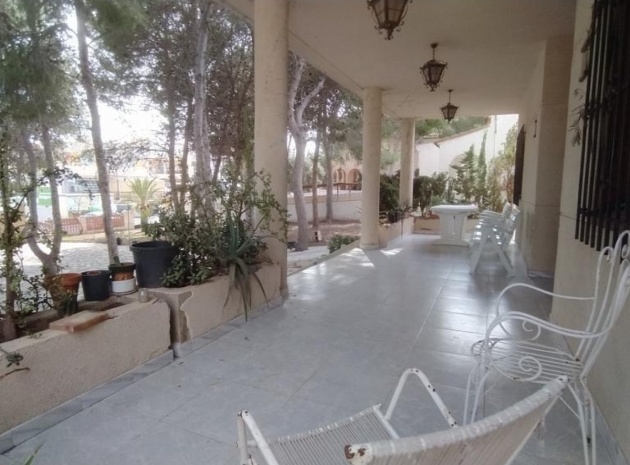 Återförsäljning - Villa - Orihuela - Los Balcones