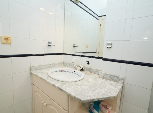 Wederverkoop - Appartement - Torrevieja - Playa De Los Locos
