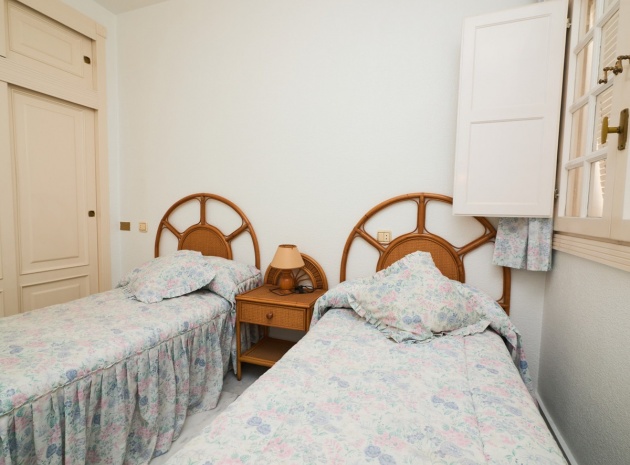 Wederverkoop - Appartement - Torrevieja - Playa De Los Locos