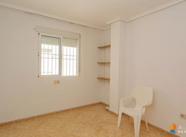 Wiederverkauf - Wohnung - Torrevieja - Torrevieja Centro