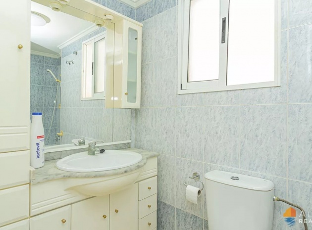 Wiederverkauf - Wohnung - Torrevieja - Torrevieja Centro