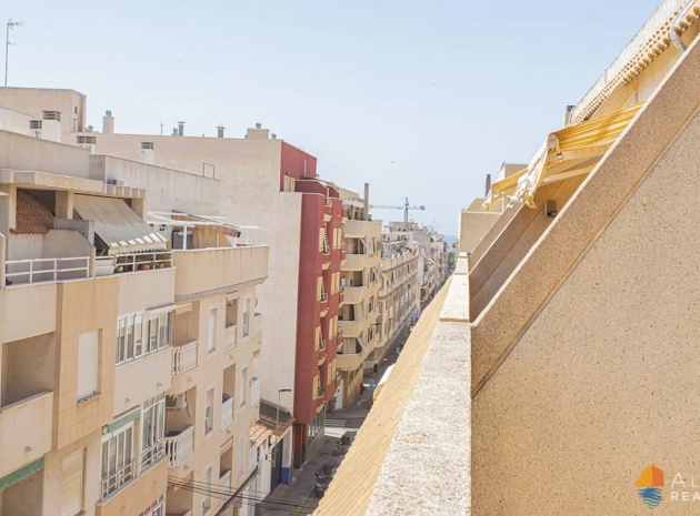 Wiederverkauf - Wohnung - Torrevieja - Torrevieja Centro