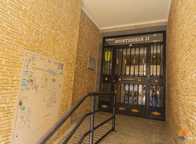 Wiederverkauf - Wohnung - Torrevieja - Torrevieja Centro