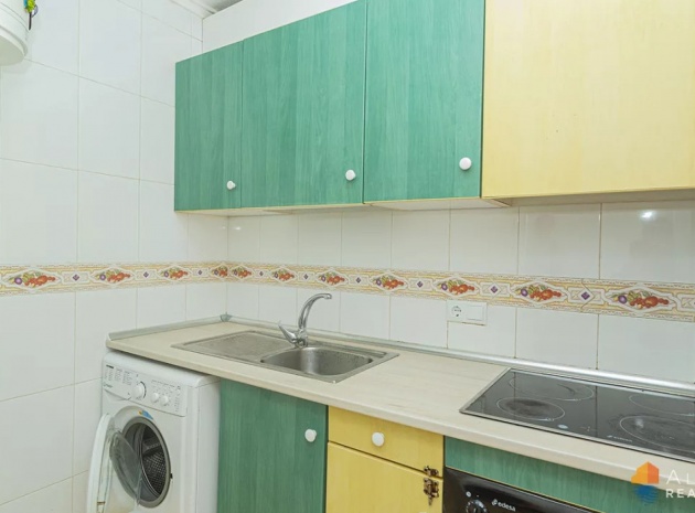 Wiederverkauf - Wohnung - Torrevieja - Torrevieja Centro