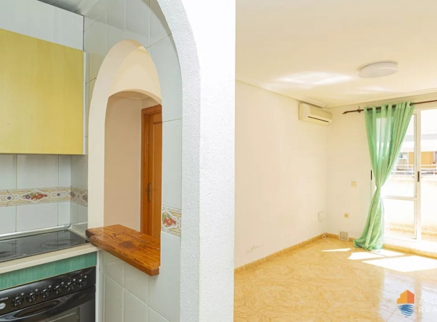 Wiederverkauf - Wohnung - Torrevieja - Torrevieja Centro