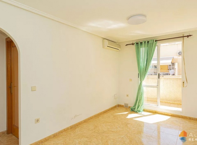 Wiederverkauf - Wohnung - Torrevieja - Torrevieja Centro