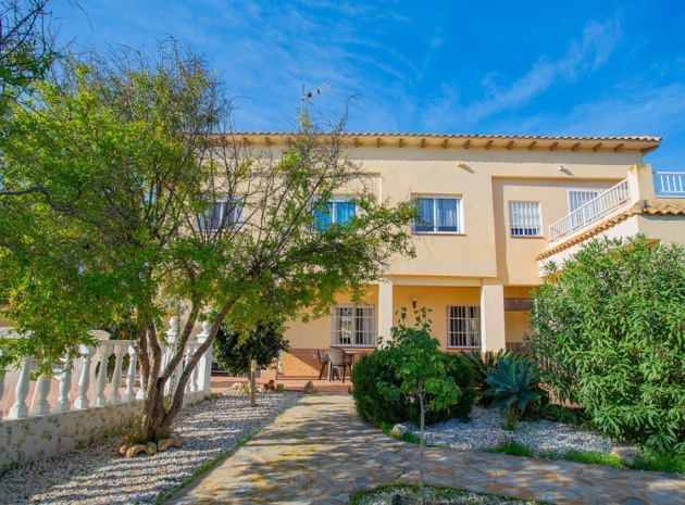 Resale - Villa - Torrevieja - Torre La Mata