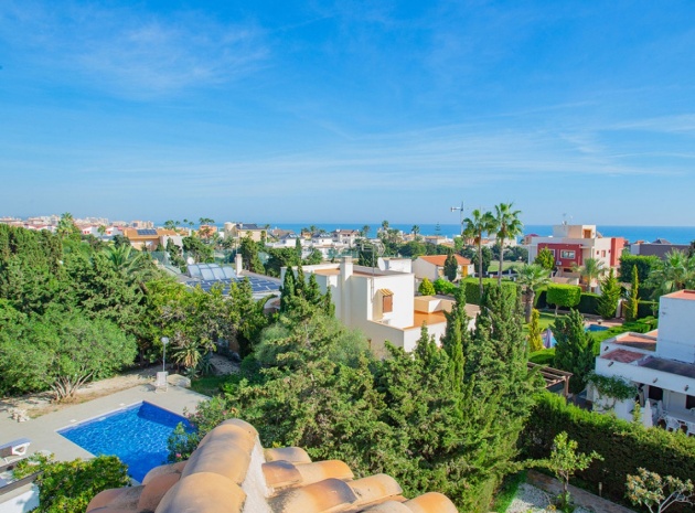 Resale - Villa - Torrevieja - Torre La Mata