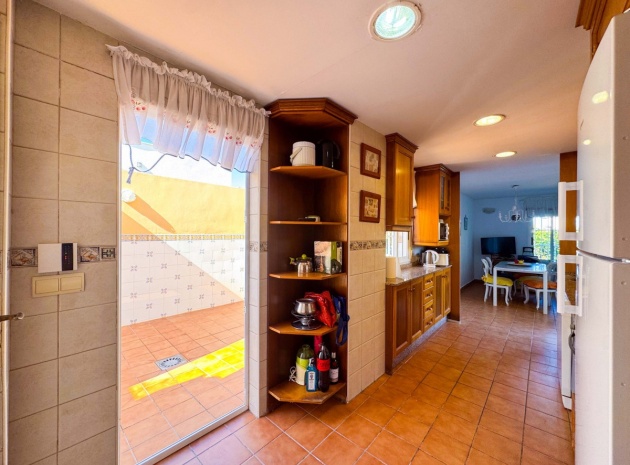 Resale - Villa - Torrevieja - Torre La Mata