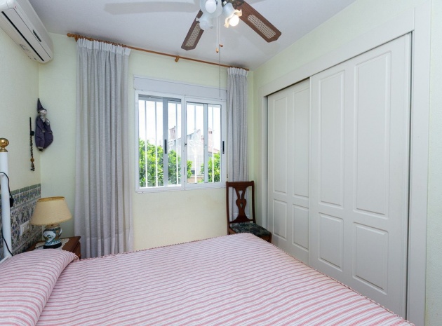 Revente - Villa - Orihuela - Orihuela Costa