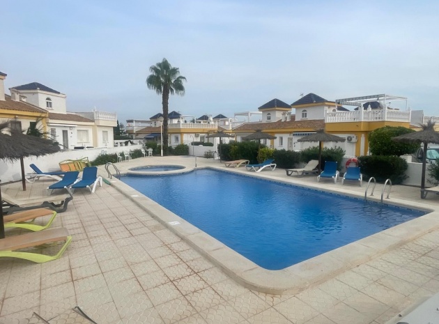 Återförsäljning - Villa - Rojales - Ciudad Quesada